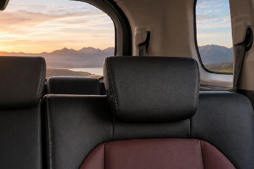 Destinator Rear Seat Head rest