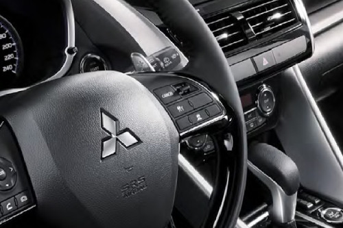 ميتسوبيشي اكلبس كروس Multi Function Steering