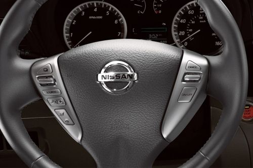 نيسان Sentra(2022-2023) Multi Function Steering