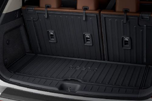 Storage Closer View of Nissan Pathfinder