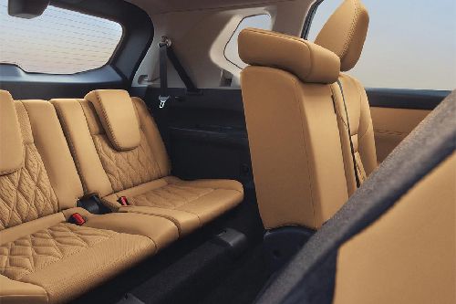 نيسان اكس تريل Rear Seats