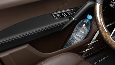 Porsche Cayenne S Diesel Drivers Side In Side Door Controls