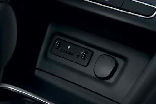 Power Accessories Outlet View of Renault Megane (2022-2024)