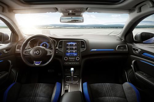 Dashboard View of Megane GT