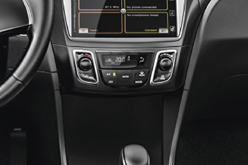 Front AC Controls of سوزوكي سياز