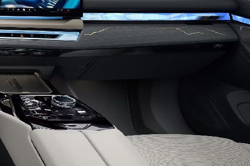 بي إم دبليو الفئة 5 Glove Box