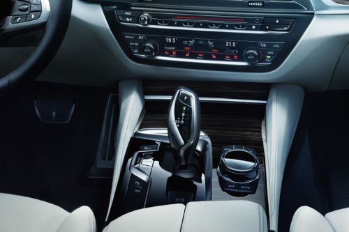 BMW 5 Series Sedan Gear Shifter