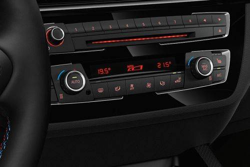 Front AC Controls of BMW M2 Competition