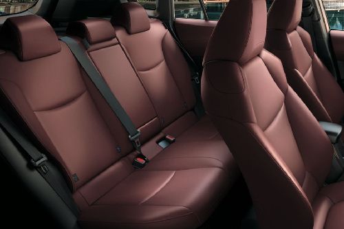 Toyota Corolla HEV Rd Row Seat