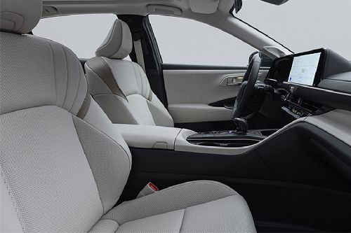 Crown Hybrid (2023-2024) Front Center Divider