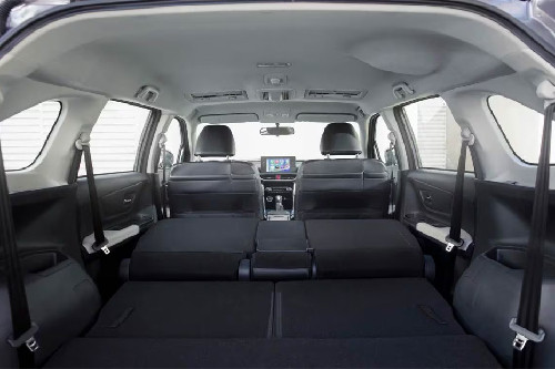 Folding Seats of Toyota Veloz Folding Seats of Toyota Veloz