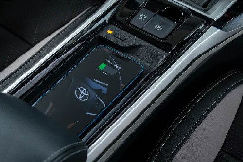 Power Accessories Outlet View of Toyota Veloz Power Accessories Outlet View of Toyota Veloz