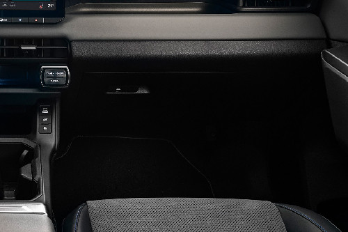 تويوتا راف فور ٢٠٢٦ Glove Box