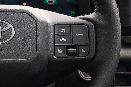 تويوتا راف فور ٢٠٢٦ Multi Function Steering