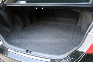 Aurion Trunk Open