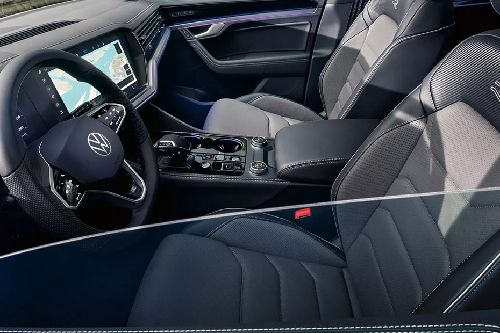 Touareg Front Center Divider