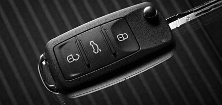 فلكس فاجن Polo Sedan Keychain Fob