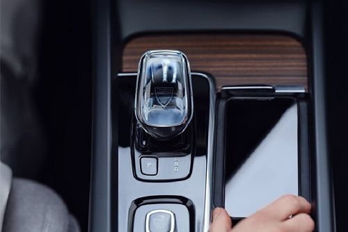 Volvo XC60 Recharge Gear Shifter