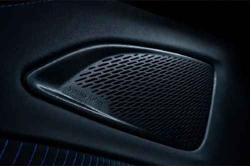 Speakers View of Maserati GT2 Stradale