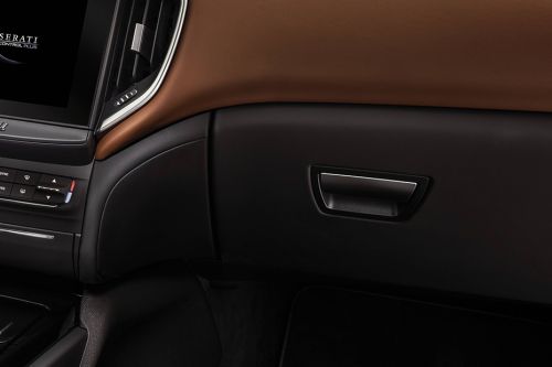 Maserati Ghibli Glove Box