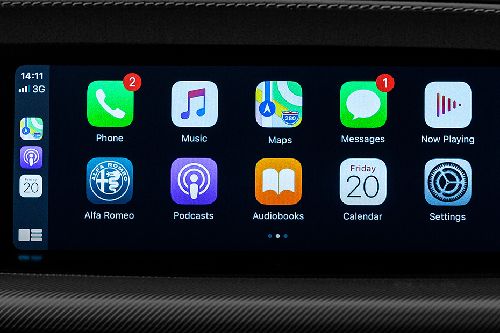 Stelvio touch screen