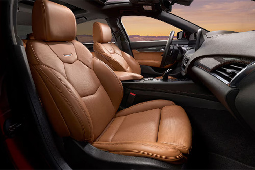 سي تي 5  Front Seats