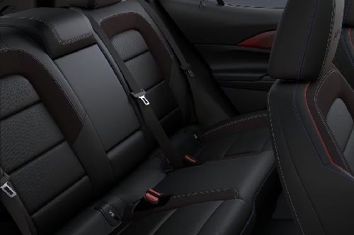 شفروليه إيكوينوكس إي في Rear Seats