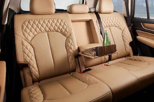 إم جي RX8 Rear Seats