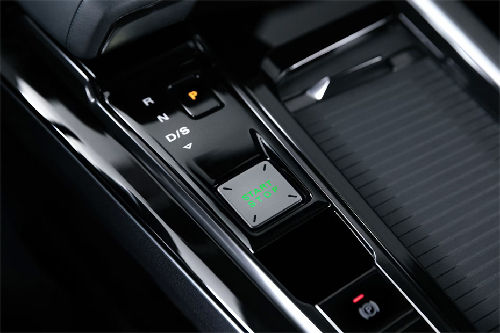 Center Controls of MG One