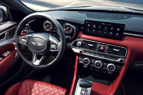 Front AC Controls of جينيسيس جي 70