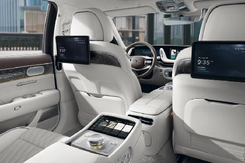 Rear Seat Entertainment of جينيسيس G90