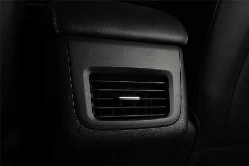 سي اس 35 بلس Rear AC Controls