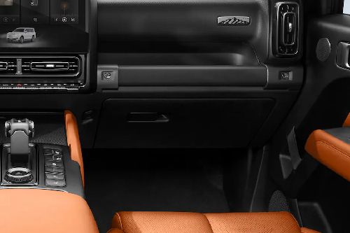 Haval H9 Glove Box