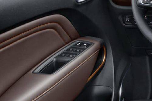 جي أي سي GS3 Drivers Side In Side Door Controls