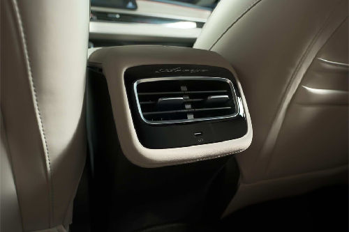 أريزو 8 برو Rear AC Controls