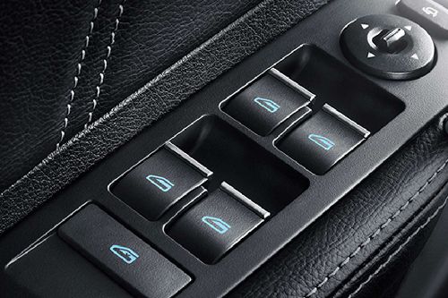 جيلي EC7 Drivers Side In Side Door Controls