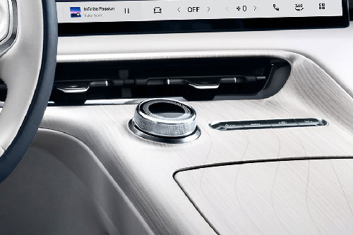 Center Controls of Geely Galaxy E5