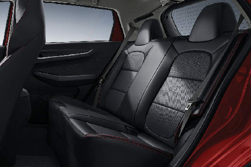 جيلي جي إكس ٣ برو Rear Seats