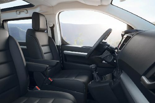 زافيرا لايف Front Seats