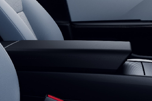 Model 3 Front Center Divider