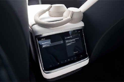 موديل إس Rear AC Controls