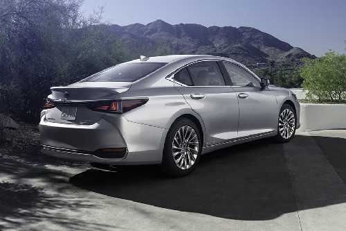 Lexus ES 360 Images